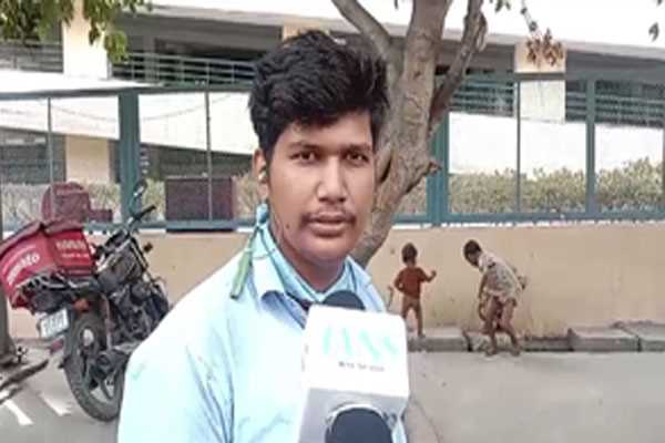 गर्मी में फूड डिलीवरी कर्मचारियों को नहीं मिल रही कोई सुविधा, परेशानियों का कर रहे सामना